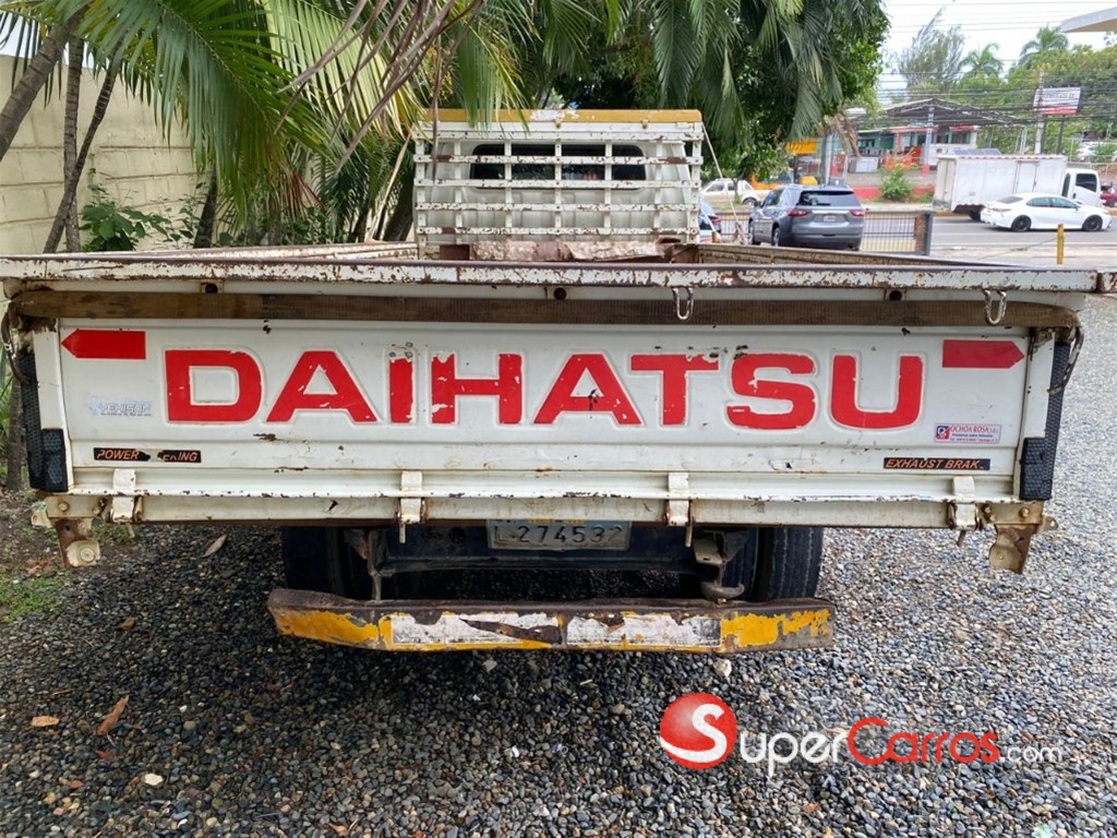 2010 Daihatsu Delta — foto 7 / 10