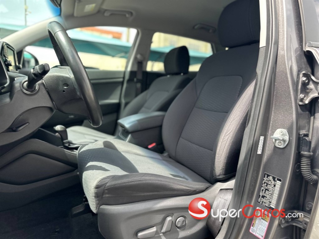 2020 Hyundai Tucson SEL — foto 8 / 12