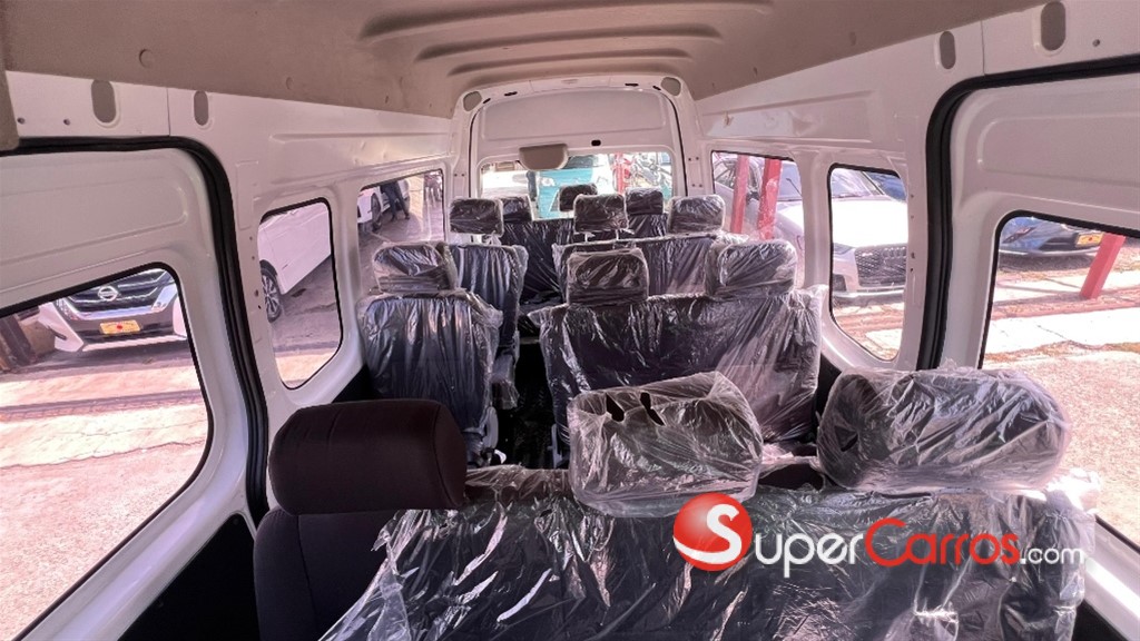 2020 Nissan Caravan — foto 6 / 9
