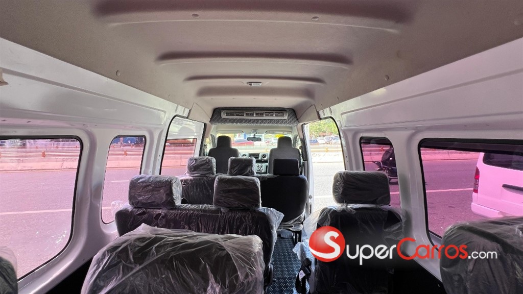 2020 Nissan Caravan — foto 7 / 9