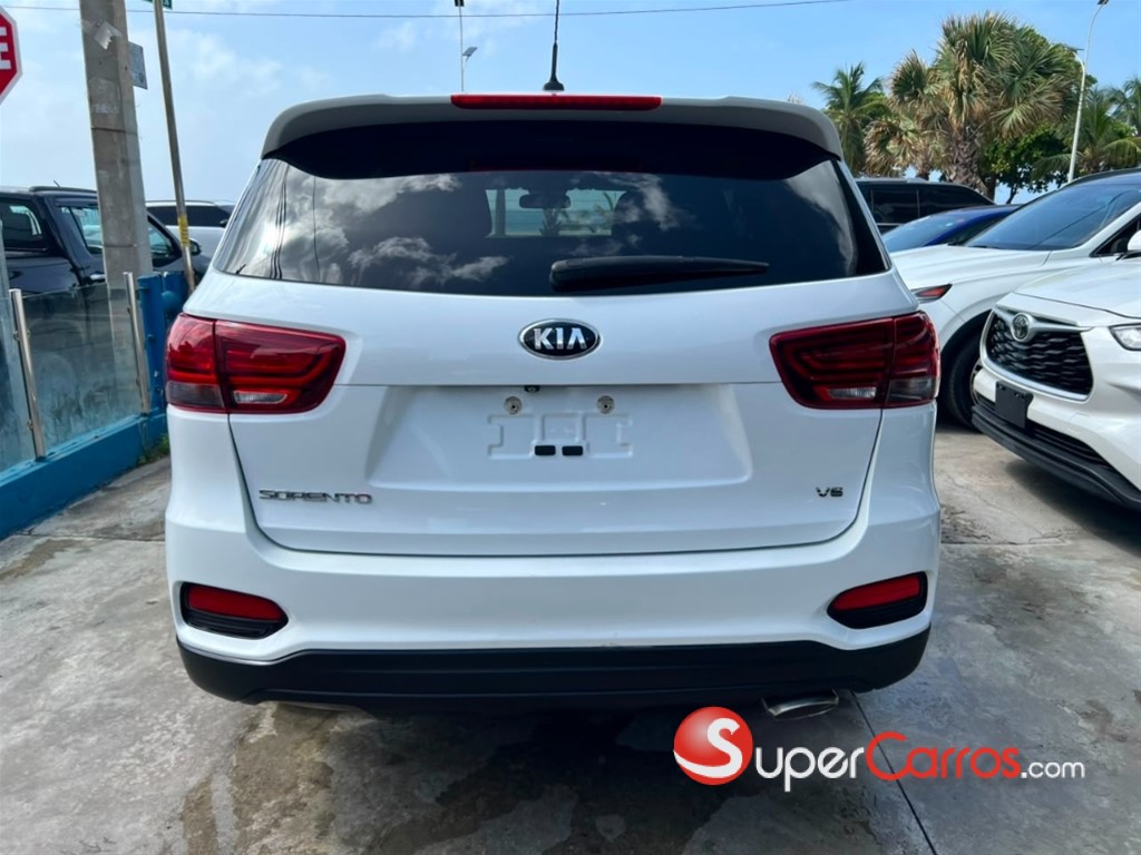 2020 Kia Sorento LX — foto 3 / 12