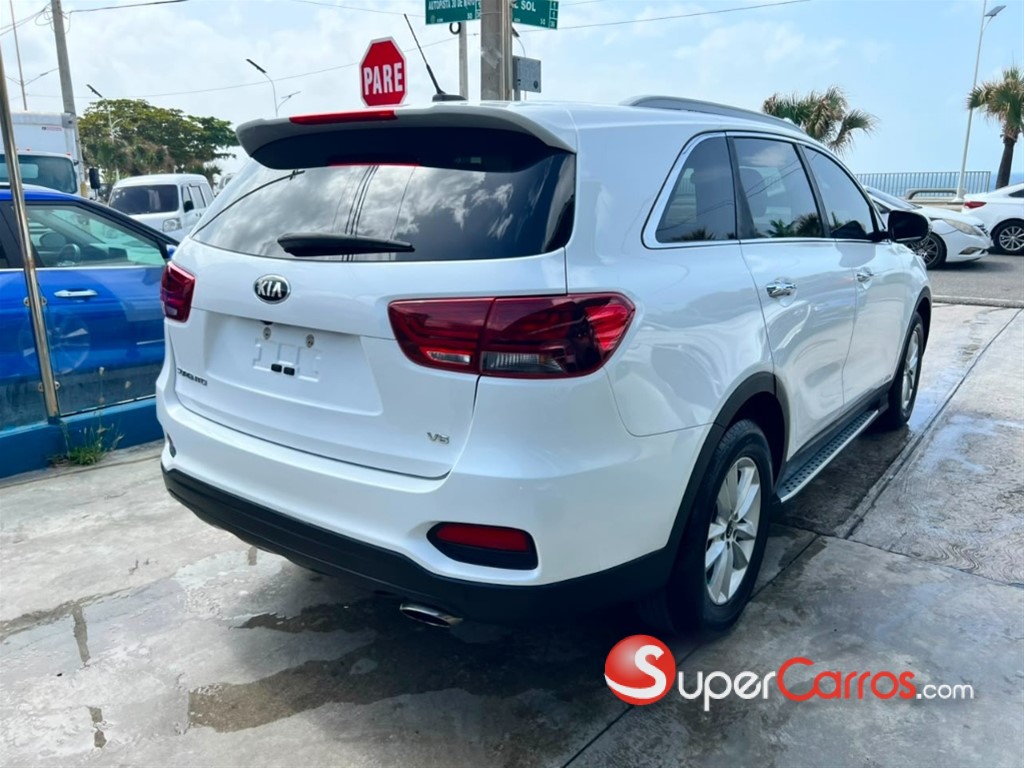 2020 Kia Sorento LX — foto 4 / 12