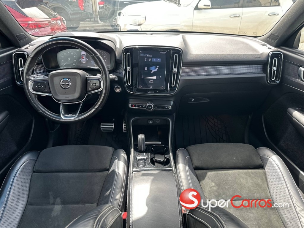 2020 Volvo XC40 T5 R-DESING — foto 11 / 12