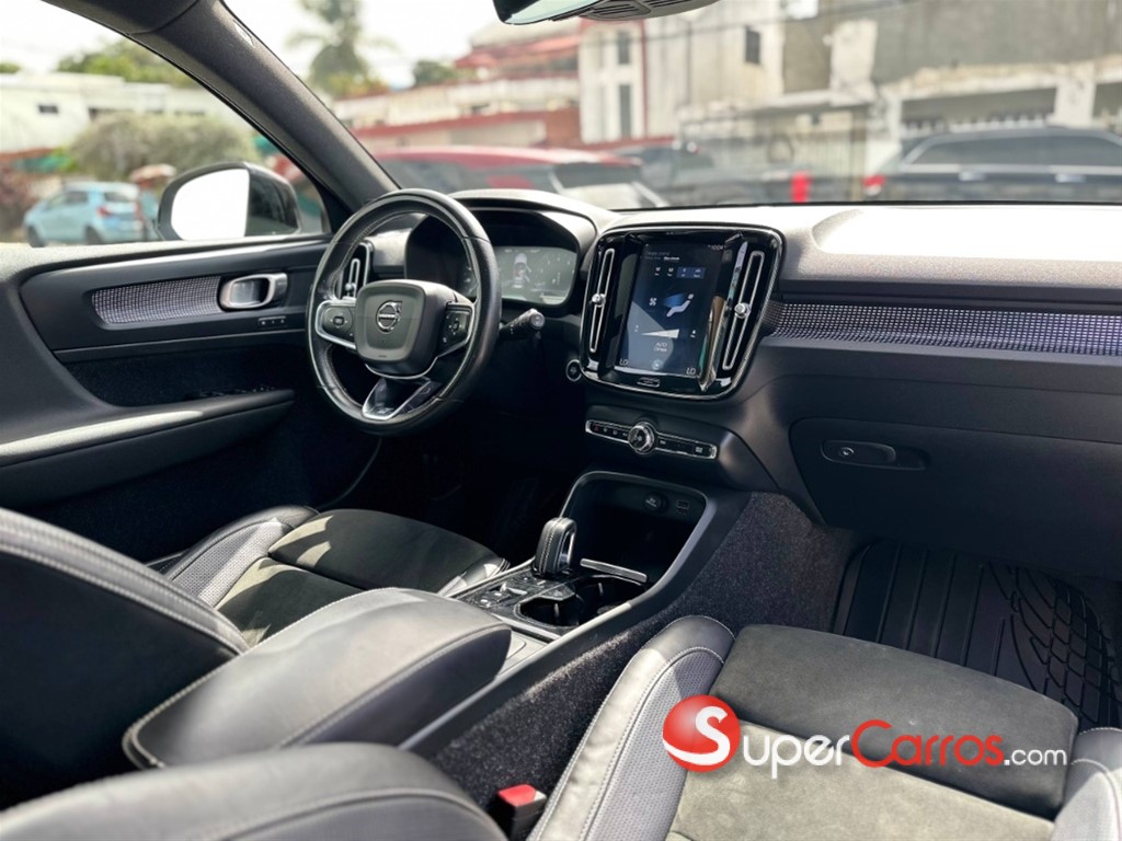 2020 Volvo XC40 T5 R-DESING — foto 12 / 12