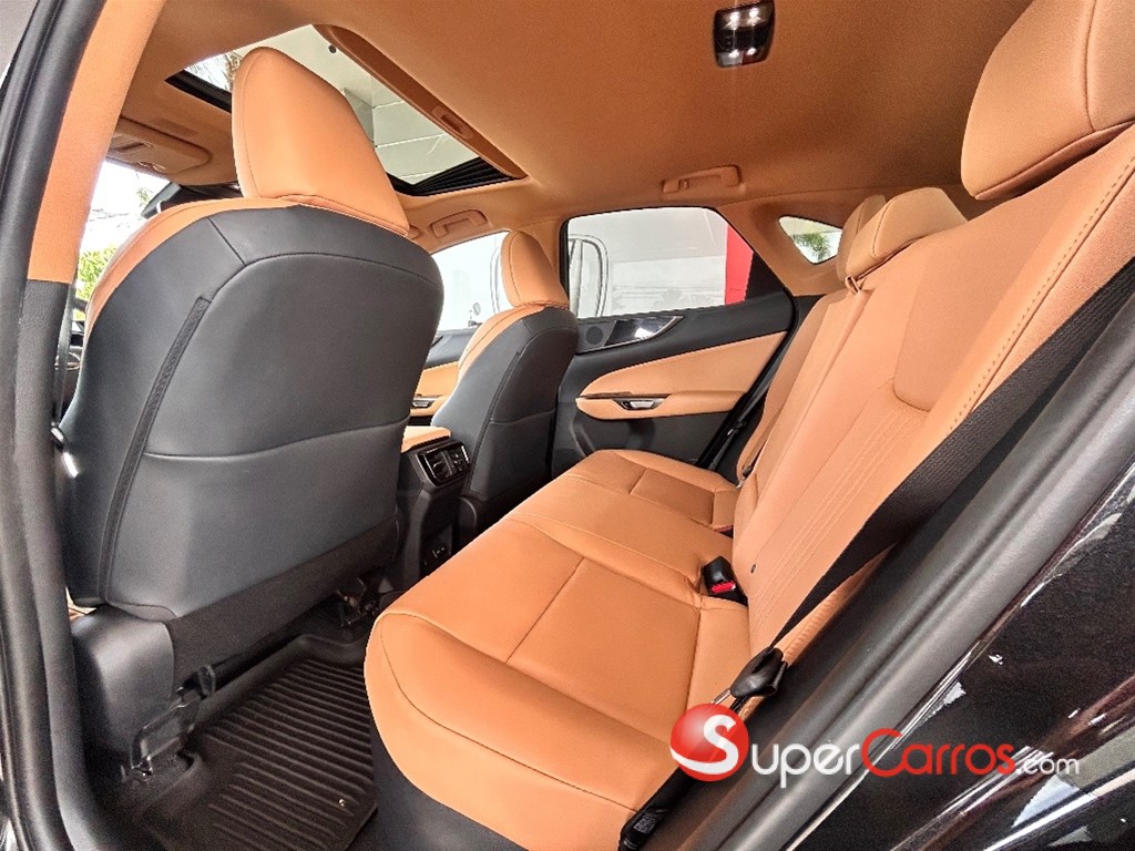 2022 Lexus NX 350 Hybrid — foto 8 / 11