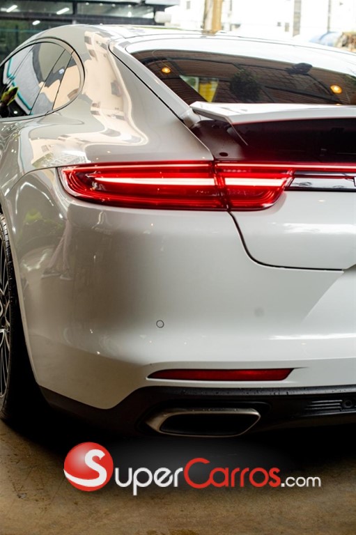 2020 Porsche Panamera — foto 6 / 12