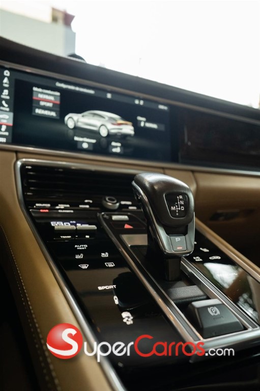 2020 Porsche Panamera — foto 9 / 12