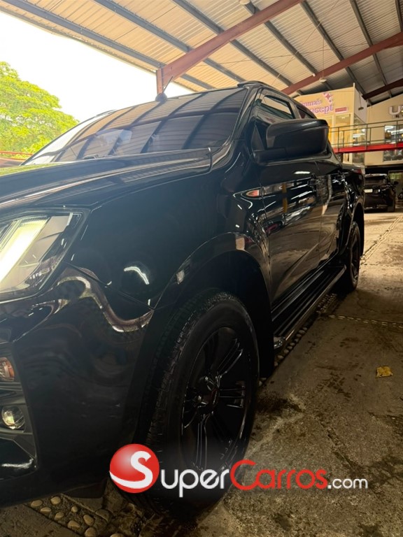 2024 Isuzu DMAX — foto 10 / 12