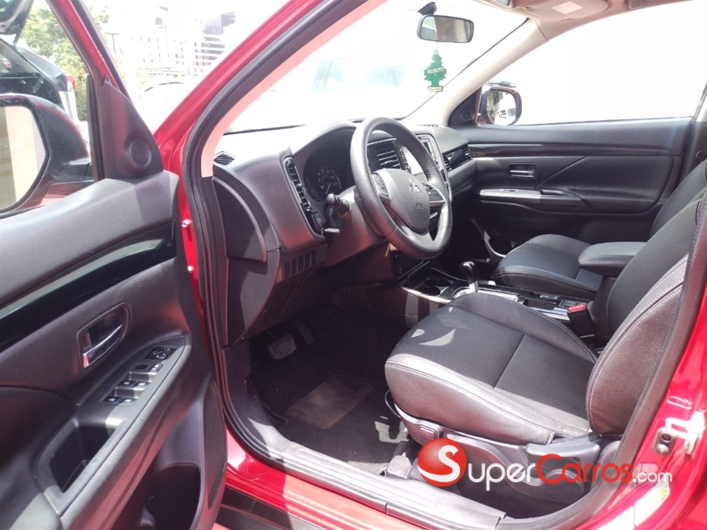 2020 Mitsubishi Motors Outlander SE — foto 5 / 10
