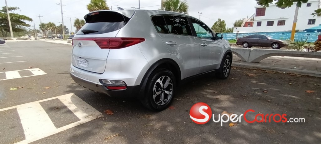 2020 Kia Sportage LX — foto 6 / 12