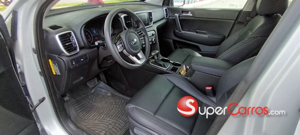 2020 Kia Sportage LX — foto 9 / 12
