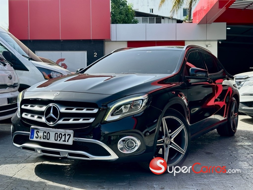2020 Mercedes-Benz Clase GLA 200
