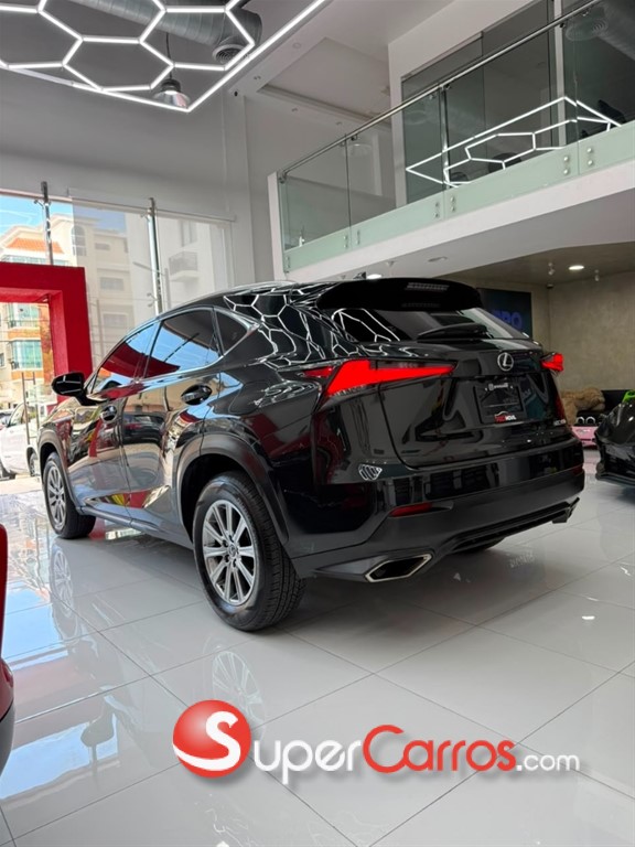 2020 Lexus NX 300 — foto 4 / 12