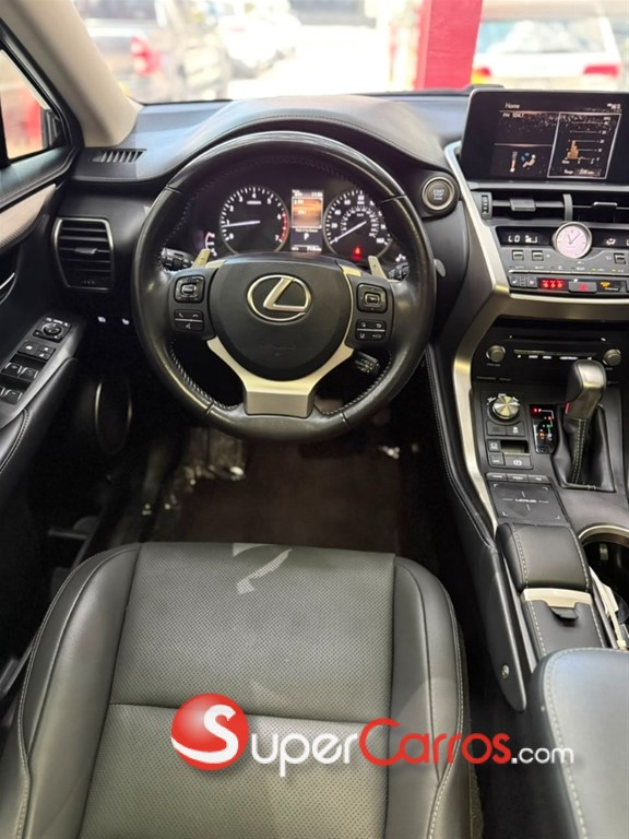 2020 Lexus NX 300 — foto 9 / 12