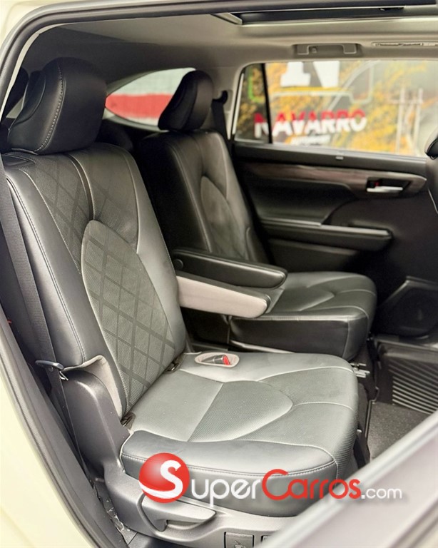 2021 Toyota Highlander Limited Platinum — foto 7 / 11