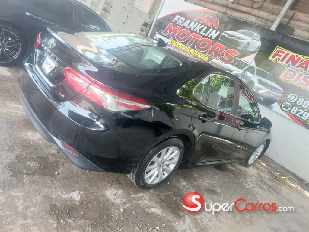 2020 Toyota Camry LE — foto 6 / 10
