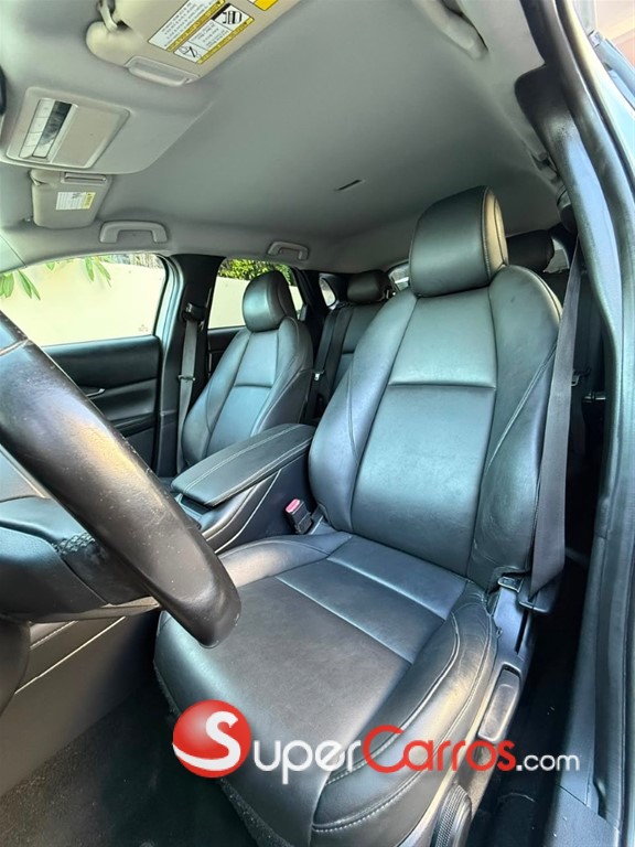 2021 Mazda CX-30 — foto 8 / 12