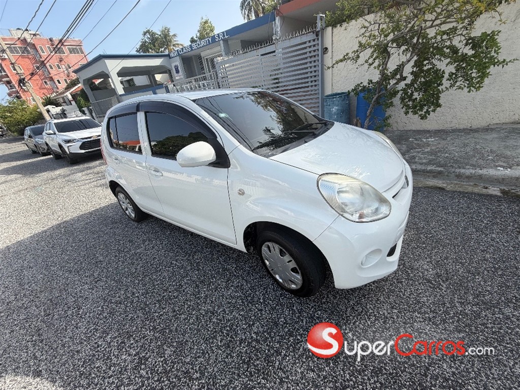 2016 Toyota Passo — foto 2 / 9