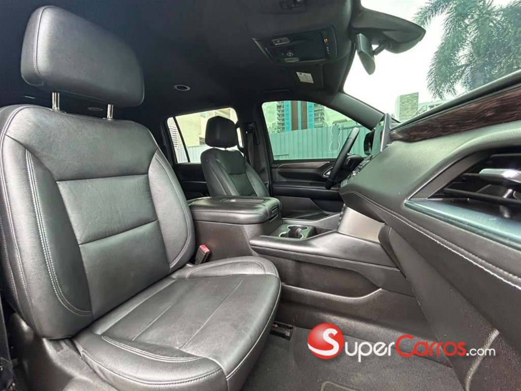 2021 Chevrolet Suburban LT — foto 9 / 12