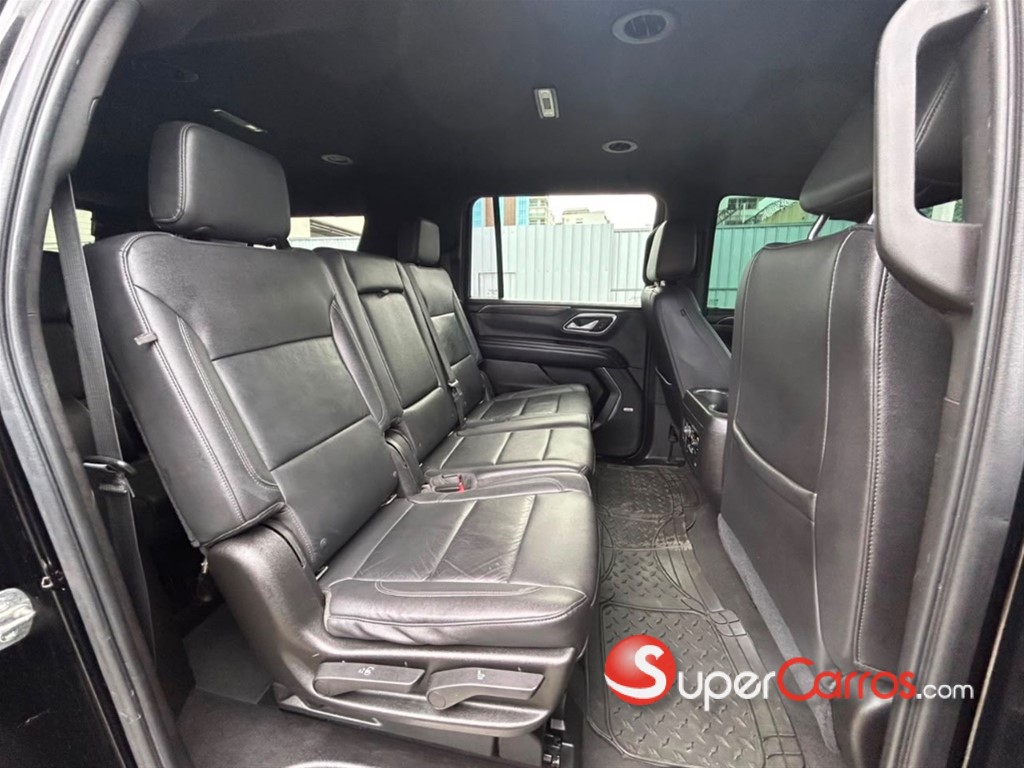 2021 Chevrolet Suburban LT — foto 10 / 12