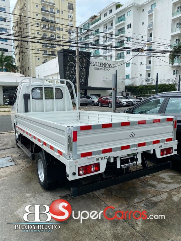 2027 KYC D5 Cabina sencilla — foto 2 / 9