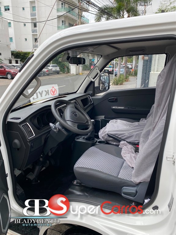 2027 KYC D5 Cabina sencilla — foto 5 / 9