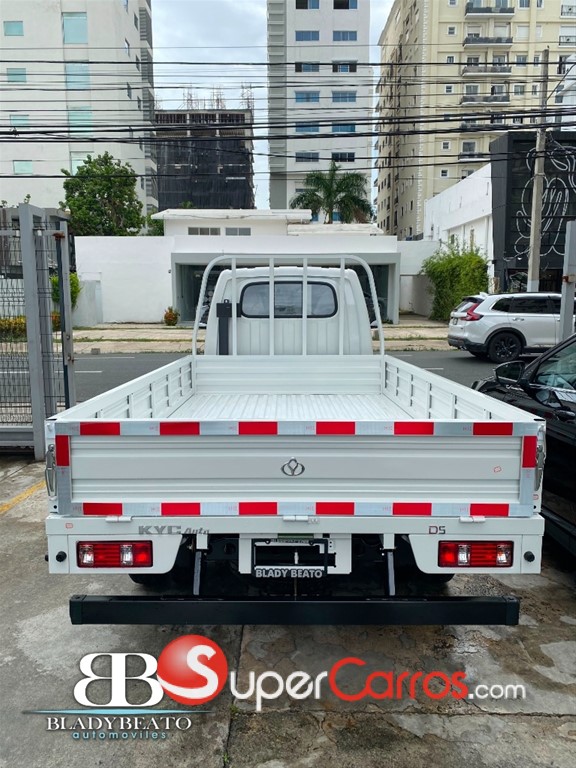 2027 KYC D5 Cabina sencilla — foto 7 / 9