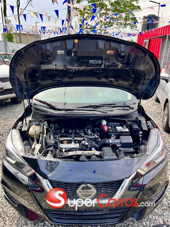 2020 Nissan Versa SV — foto 6 / 9