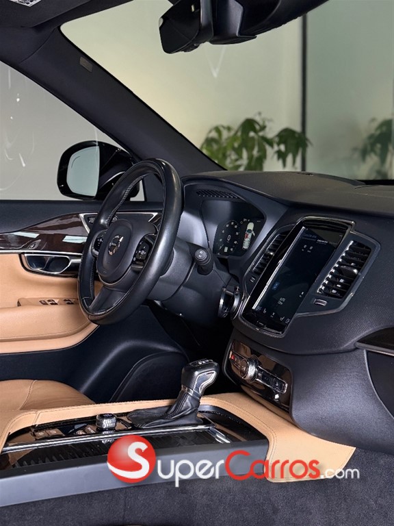2019 Volvo XC90 Momentum T6 — foto 9 / 11