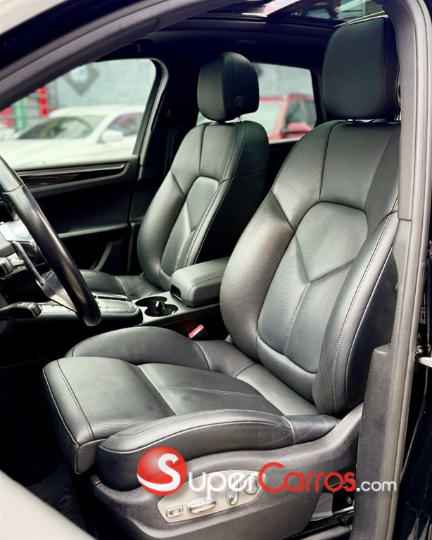2020 Porsche Macan S — foto 9 / 12