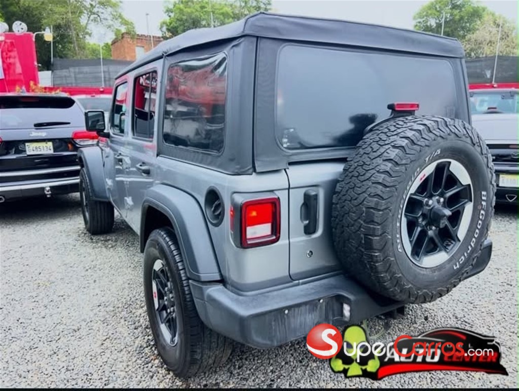 2020 Jeep Wrangler Sport — foto 4 / 10