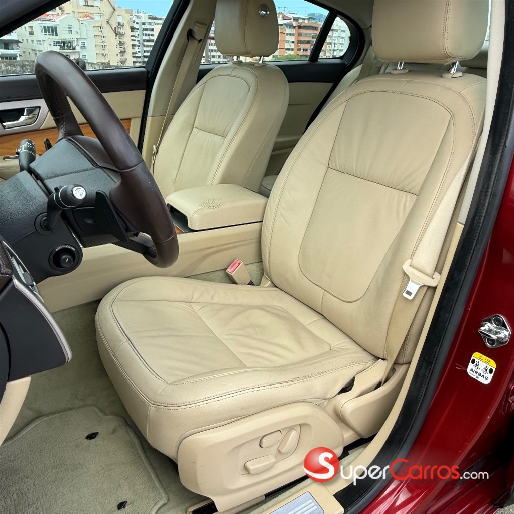 2011 Jaguar XF — foto 5 / 12
