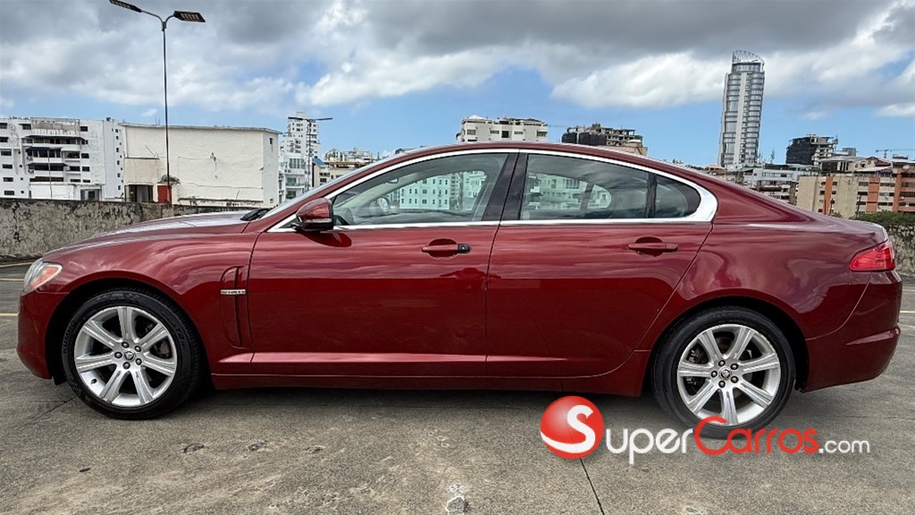 2011 Jaguar XF — foto 12 / 12