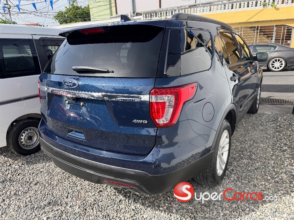 2017 Ford Explorer — foto 2 / 12