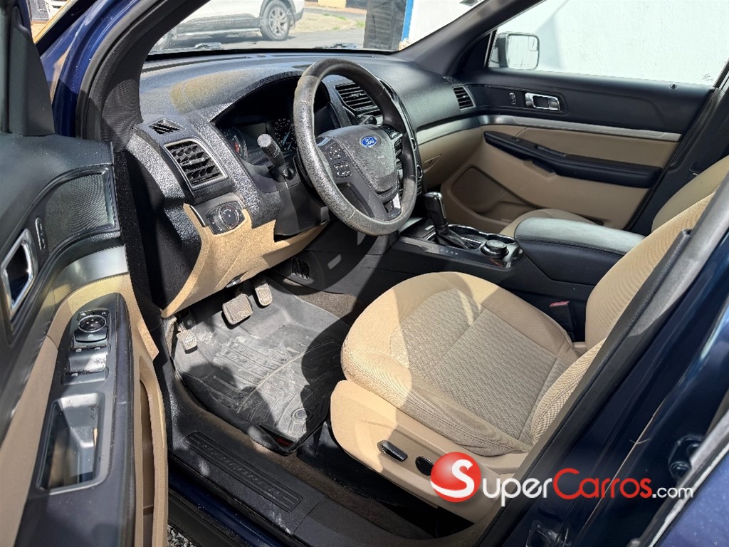 2017 Ford Explorer — foto 9 / 12