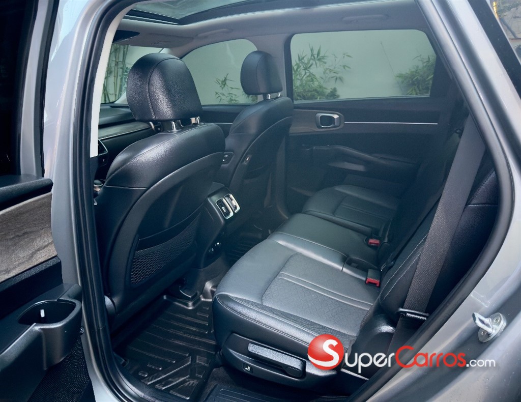 2023 Kia Sorento Limited — foto 6 / 9