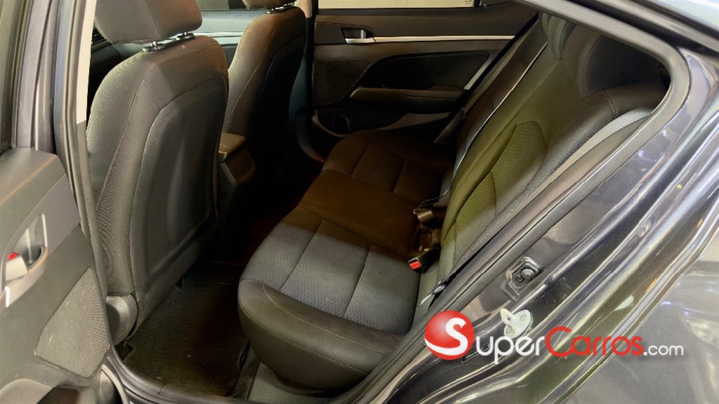 2020 Hyundai Elantra SEL — foto 6 / 6