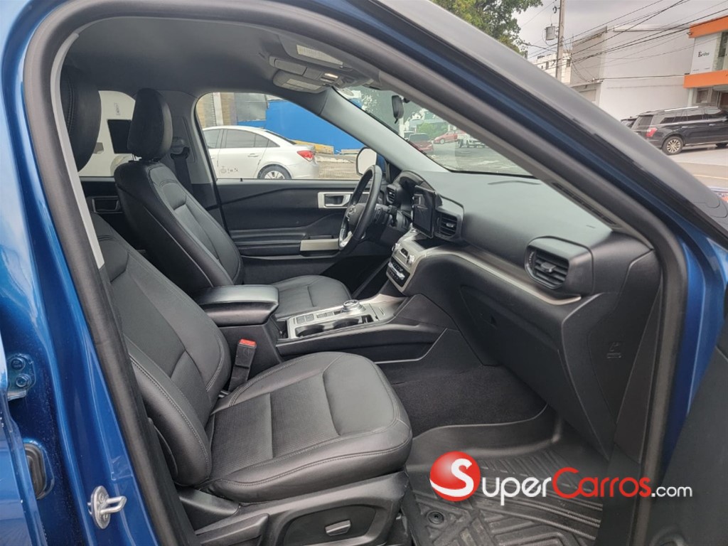 2020 Ford Explorer XLT — foto 7 / 9
