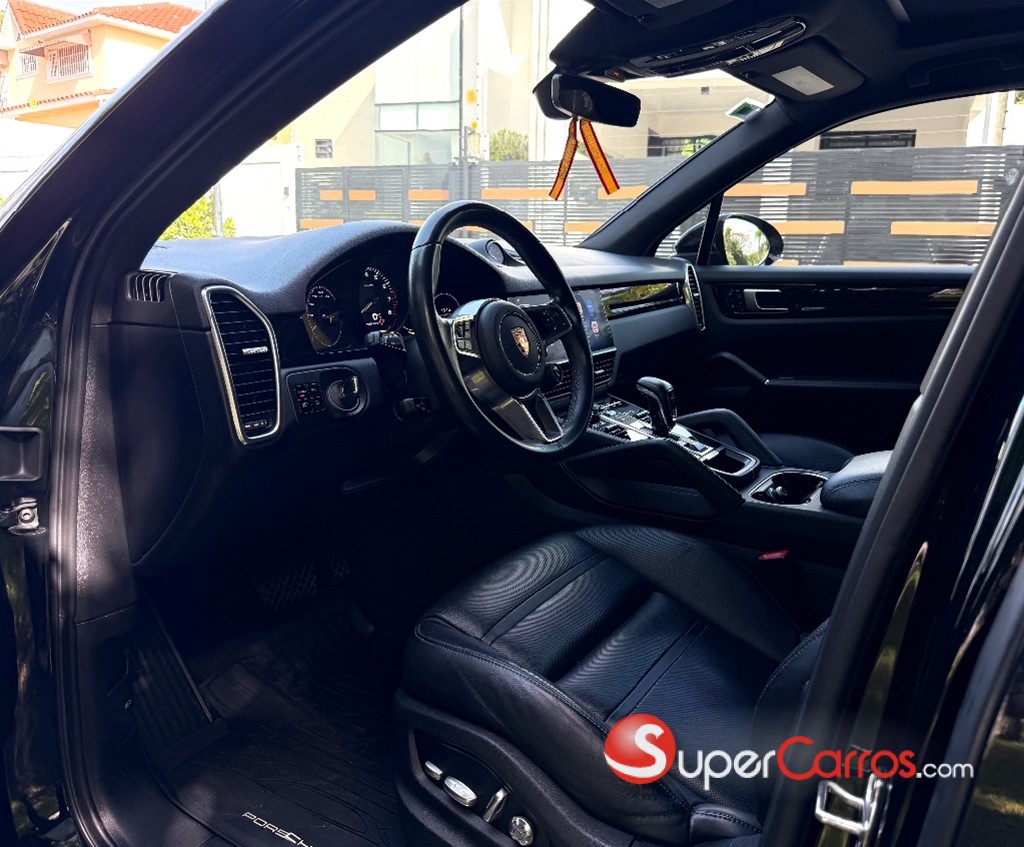 2021 Porsche Cayenne E-Hybrid — foto 6 / 10
