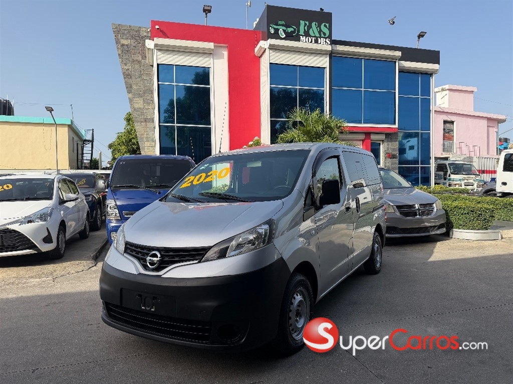 2020 Nissan NV 200