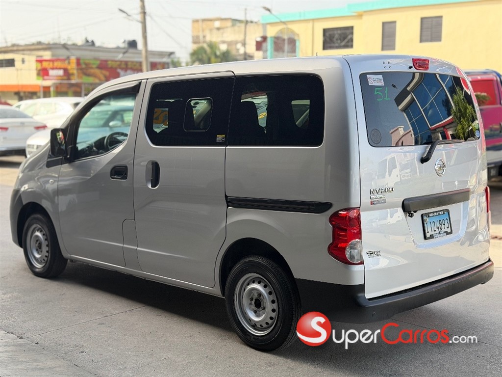 2020 Nissan NV 200 — foto 5 / 12