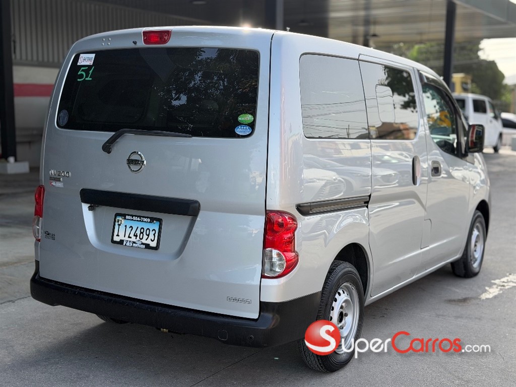 2020 Nissan NV 200 — foto 7 / 12