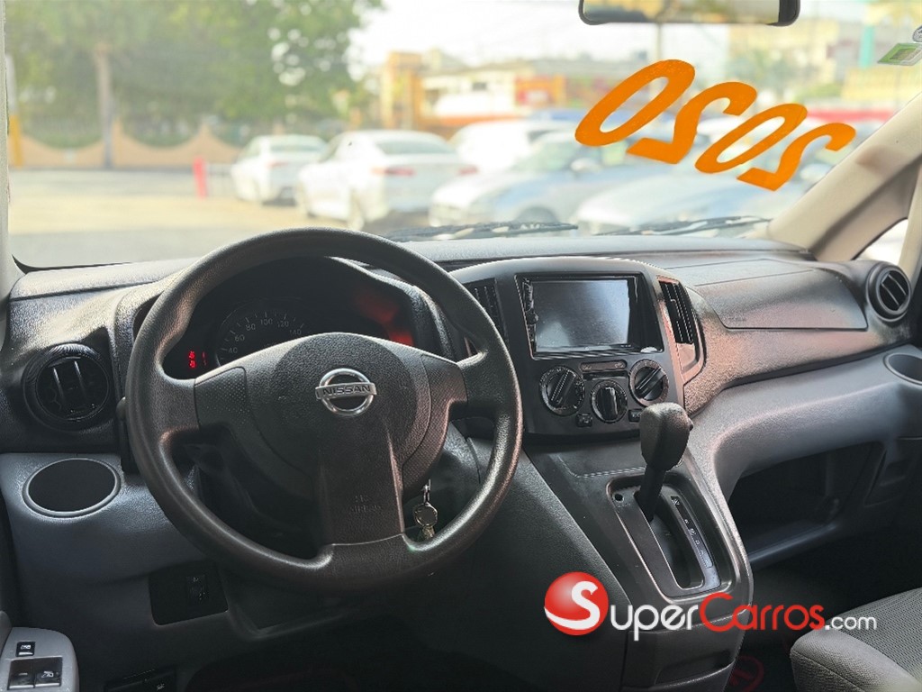 2020 Nissan NV 200 — foto 10 / 12