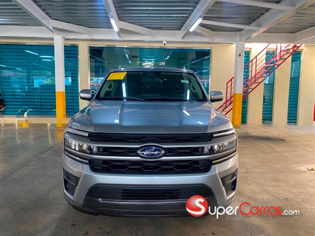 2024 Ford Expedition XLT — foto 2 / 12
