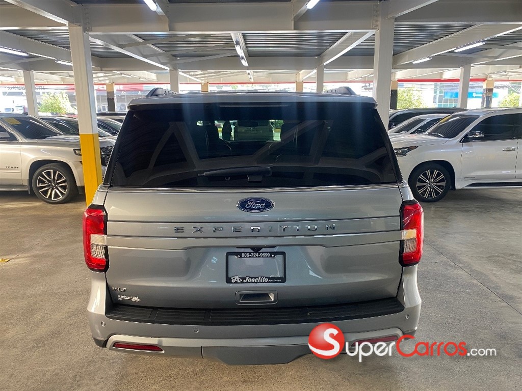 2024 Ford Expedition XLT — foto 5 / 12