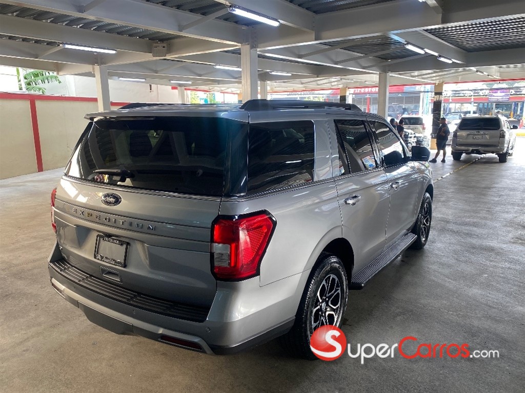2024 Ford Expedition XLT — foto 6 / 12