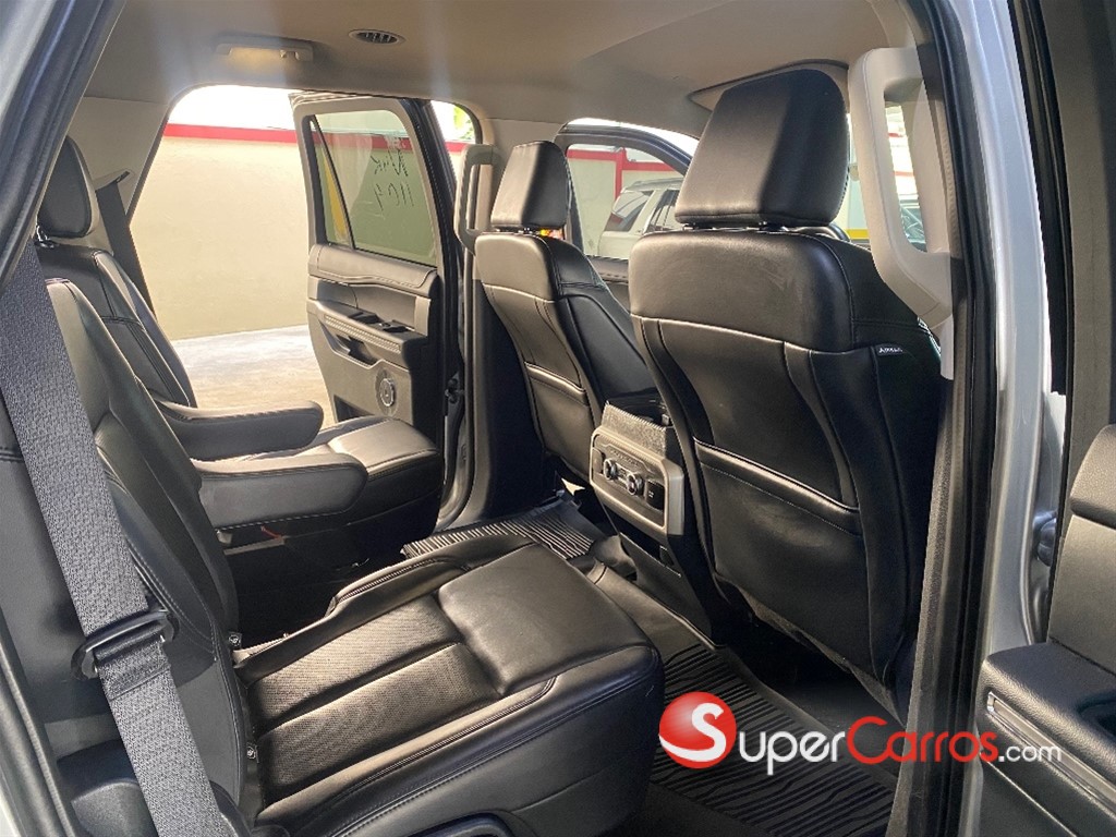 2024 Ford Expedition XLT — foto 8 / 12