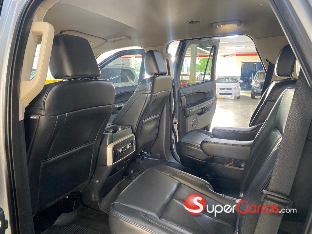 2024 Ford Expedition XLT — foto 10 / 12