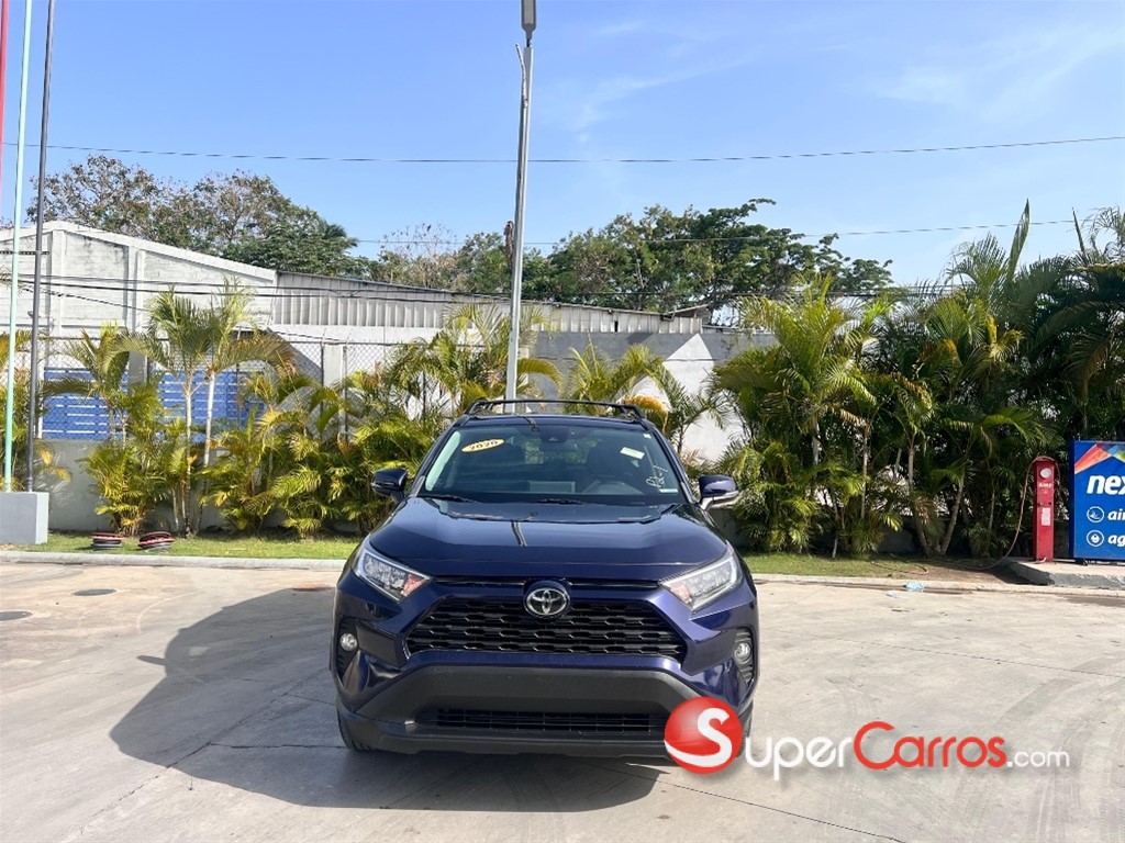 2020 Toyota RAV4 XLE