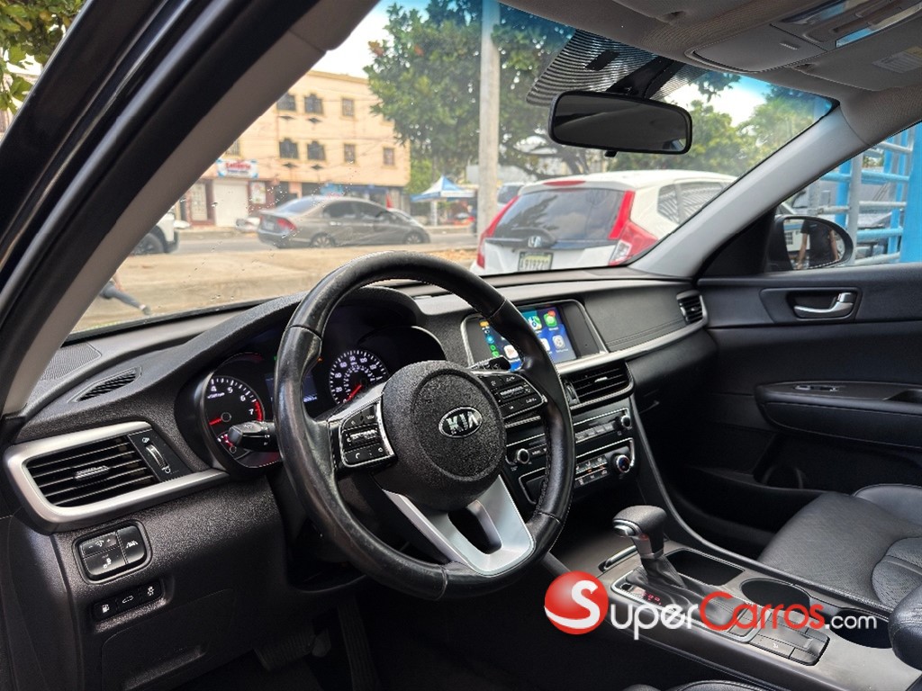 2020 Kia Optima SE — foto 2 / 4